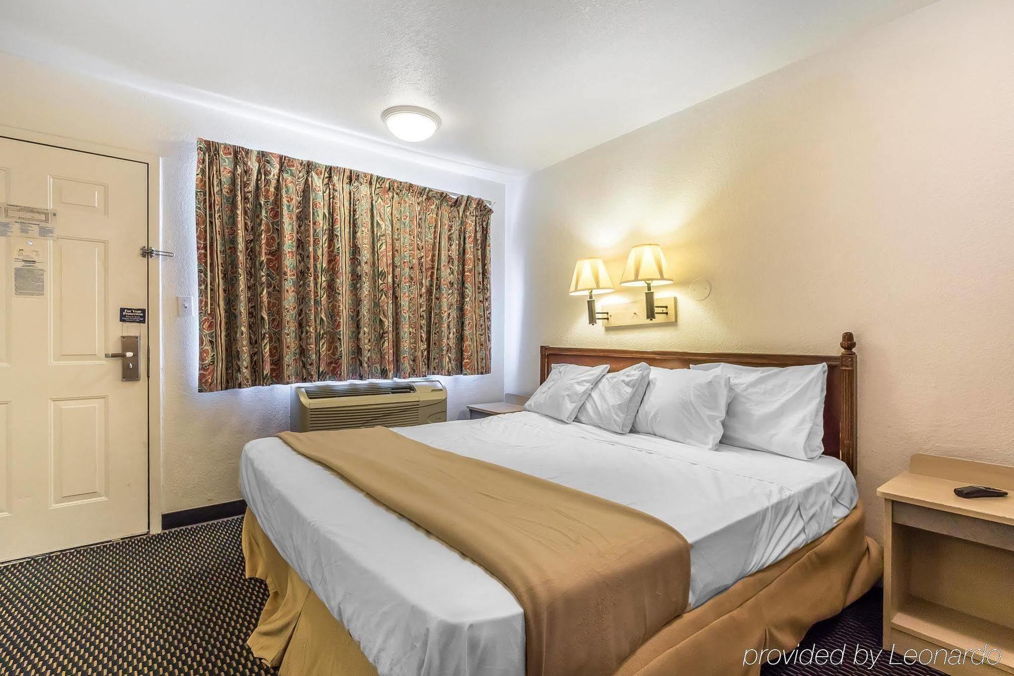 Rodeway Inn Nashville Exterior photo